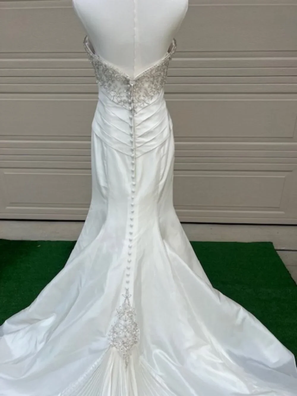 NWT Exclusive Bridal Ivory Taffeta Strapless Gown – Size 8 - Picture 12 of 16